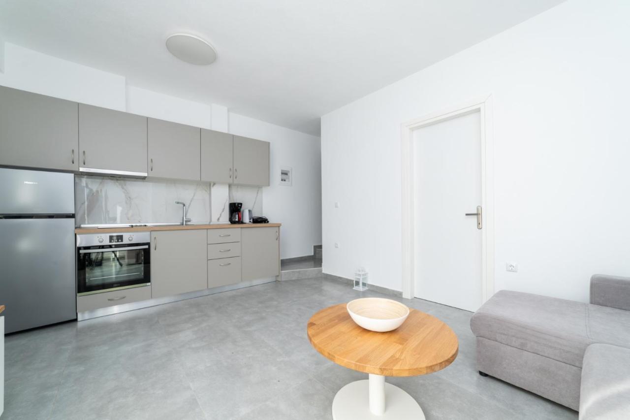 Apartmán Dionysos Residential Complex Ofrínion Exteriér fotografie