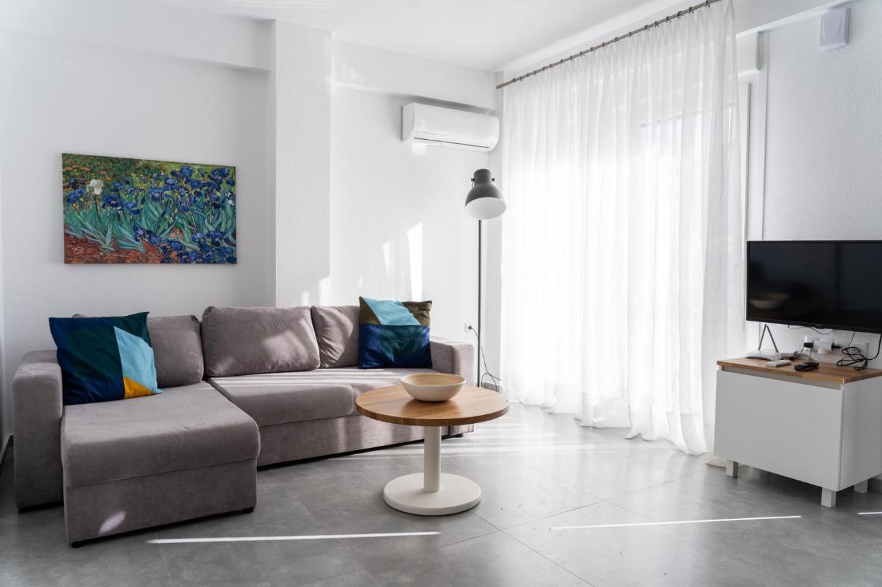 Apartmán Dionysos Residential Complex Ofrínion Exteriér fotografie