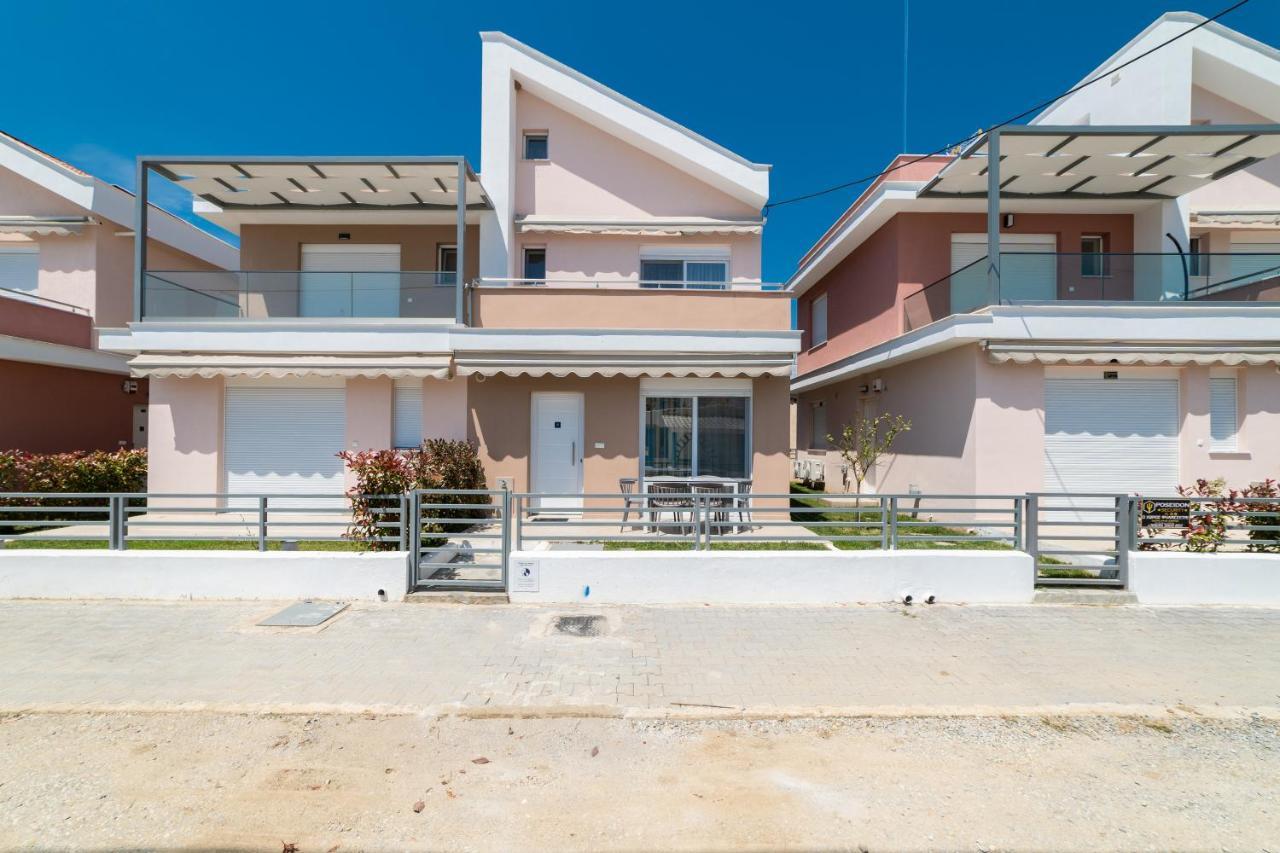 Apartmán Dionysos Residential Complex Ofrínion Exteriér fotografie